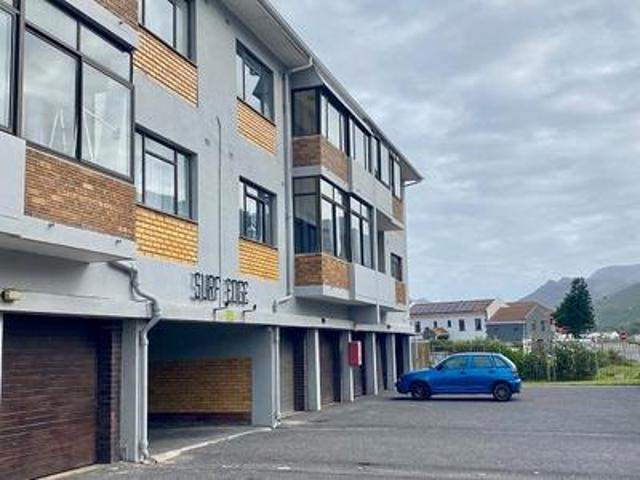 Apartment for sale in Fish Hoek, Western Cape