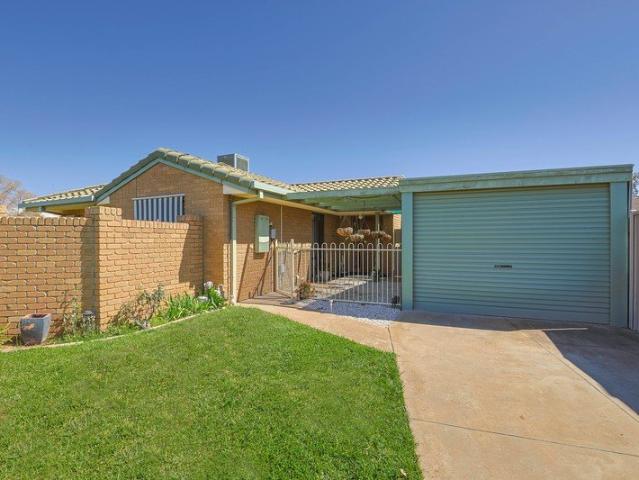 Townhouse for sale in Mildura, Victoria