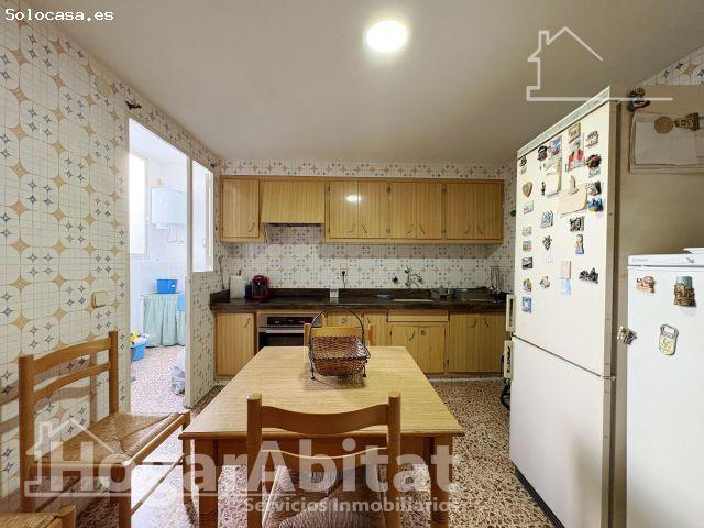 Piso en venta en Simat de la Valldigna, València / Valencia