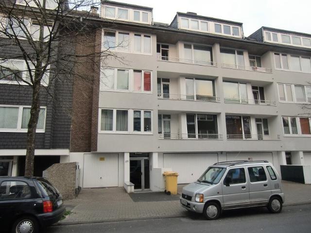 Mehrfamilienhaus kaufen in Eller, Düsseldorf