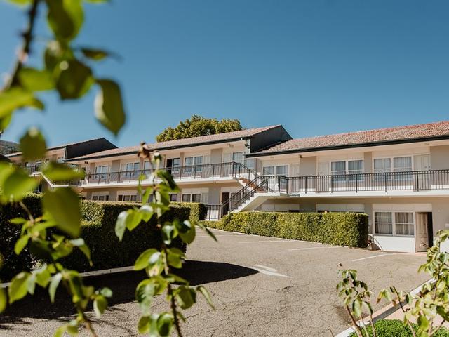 Townhouse for sale in Piallamore, New South Wales