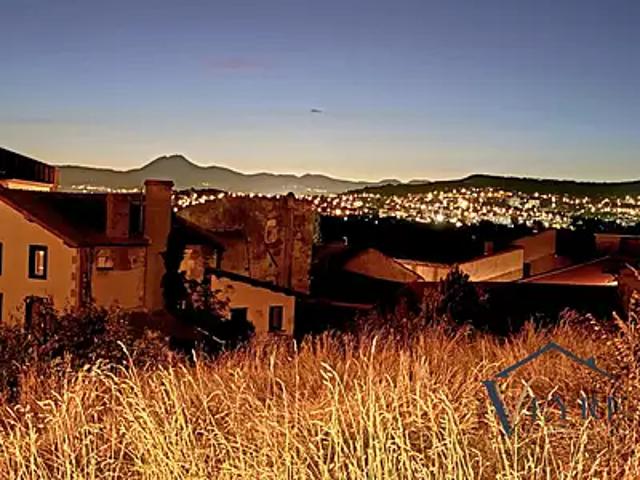 Terrain vente à Pérignat-sur-Allier, Puy-de-Dôme
