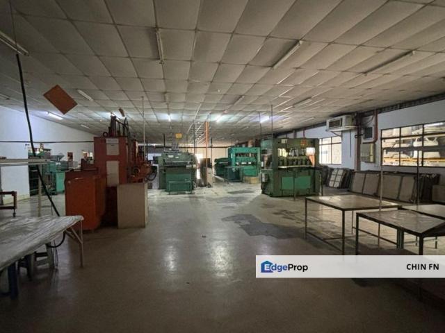 Warehouse for rent in Malaka