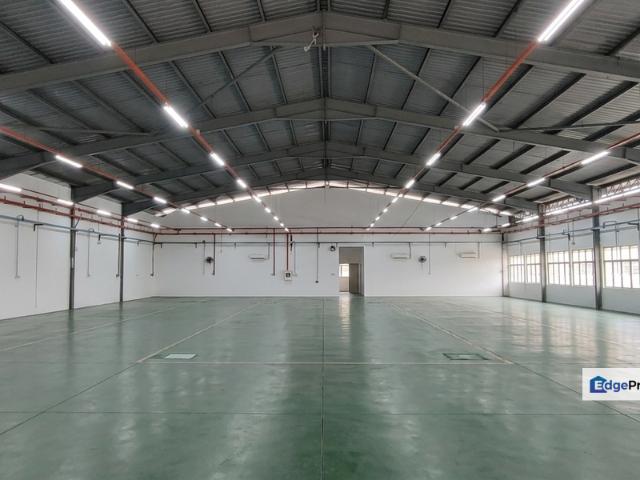 Warehouse for sale in Malaka