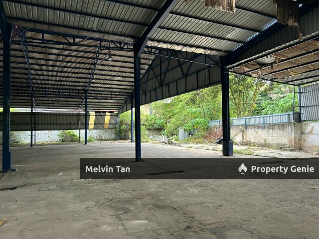 Warehouse for sale in Malaka