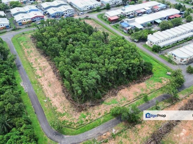Warehouse for sale in Malaka