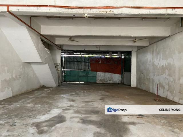 Warehouse for rent in Petaling, Subang Jaya