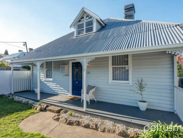 House for sale in Sandy Bay