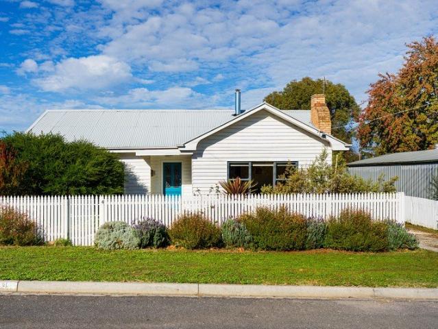 House for sale in Campbells Creek, Victoria