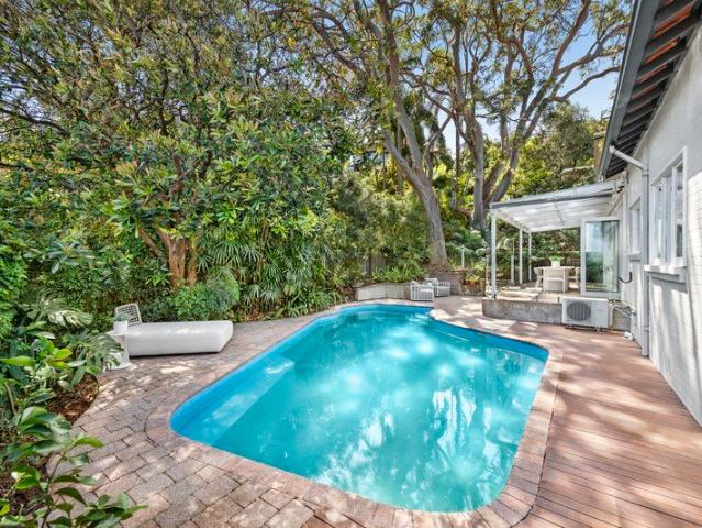 House for sale in Lower North Shore, Sydney
