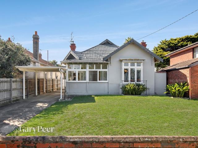 House for sale in Caulfield South