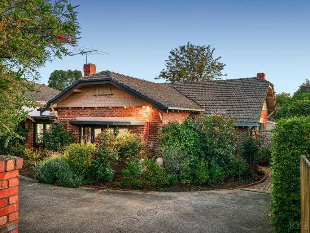 House for sale in Surrey Hills, Melbourne