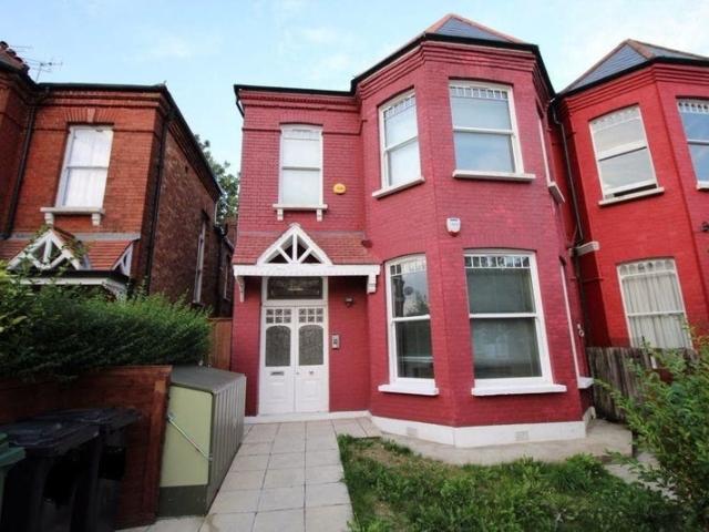 Apartment for rent in Kilburn, Greater London