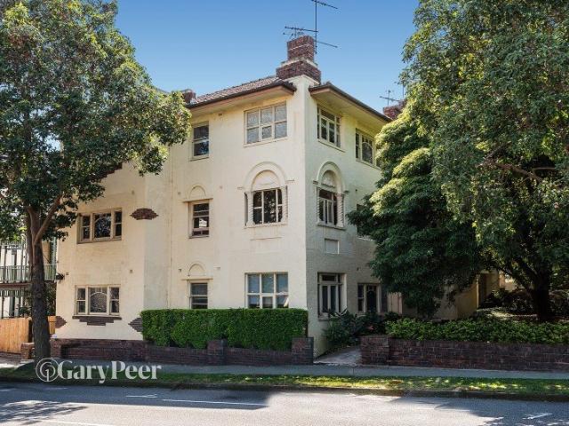Apartment for sale in St Kilda, Melbourne