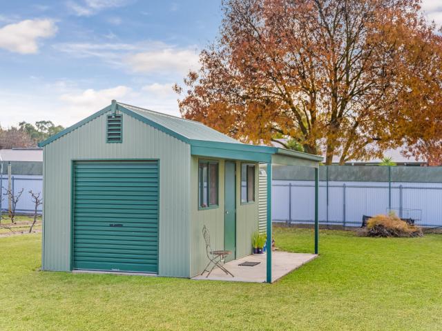 House for sale in Victoria