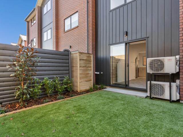 Apartment for rent in Te Atatū Peninsula, Henderson-Massey