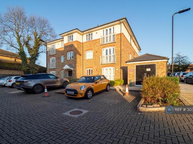 Apartment for rent in The Woodlands Estate, Greater London