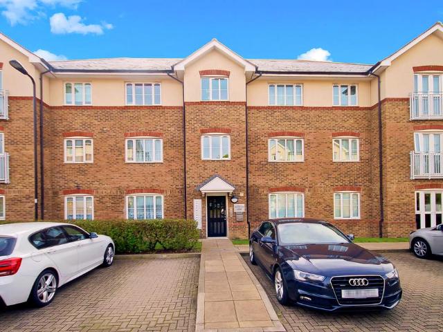 House for rent in London Borough of Ealing, Perivale