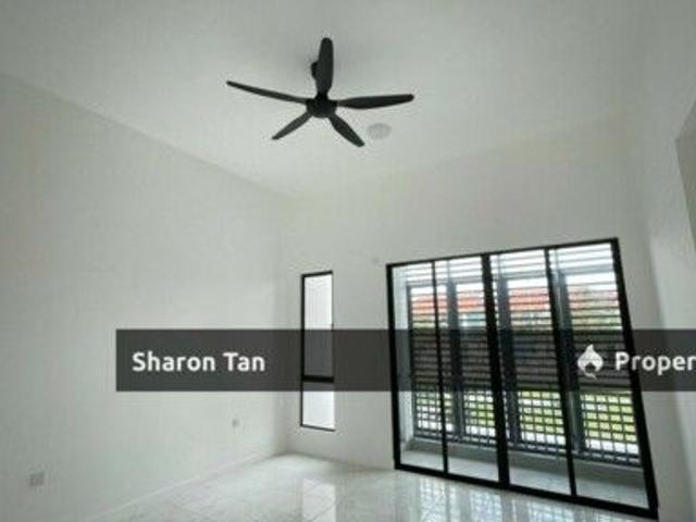 House for rent in Taman Perjiranan 11, Johor Bahru