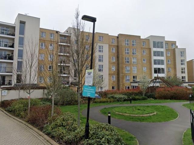 Apartment for rent in Ickenham, Greater London