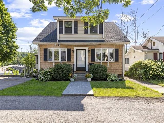 House for sale in West Quincy, Quincy