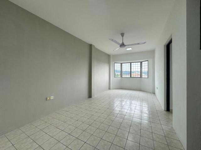 Apartment for sale in Petaling, Damansara Damai