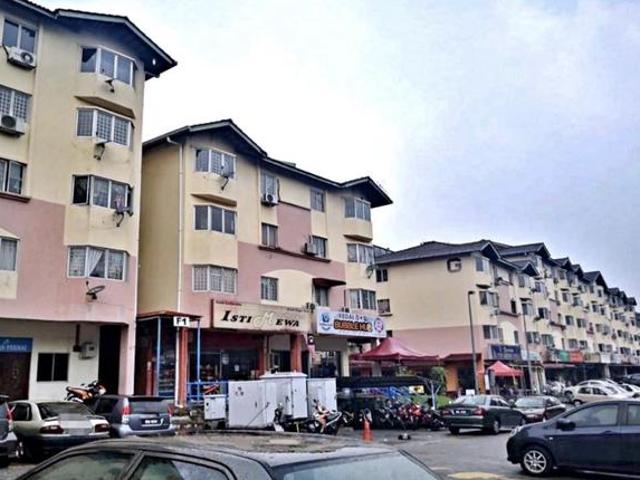 Apartment for sale in Petaling, Damansara Damai