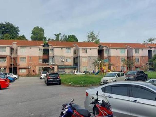 Apartment for sale in Sendayan Village, Negeri Sembilan