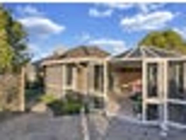 House for sale in Chaslands, Canterbury