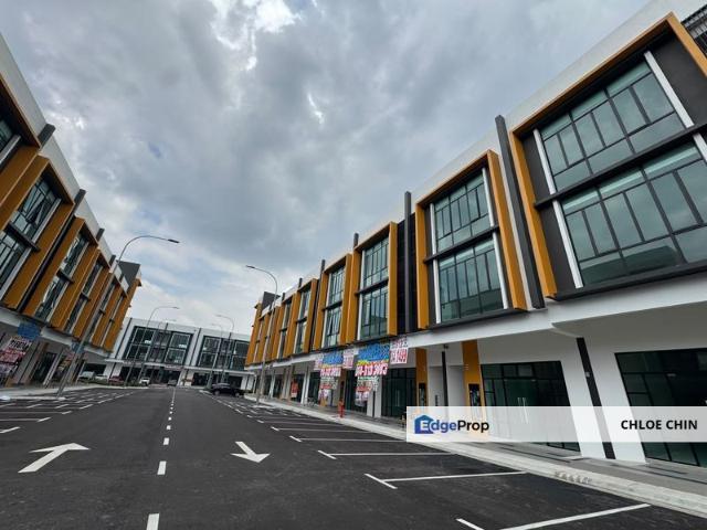 Shop for rent in Bandar Baru Permas Jaya, Plentong