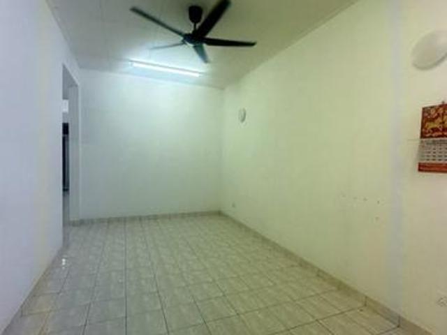 Terraced House for rent in Bandar Baru Permas Jaya, Kampung Senibong