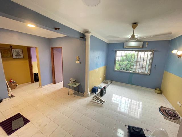 Flat for sale in Bandar Johor Bahru, Johor