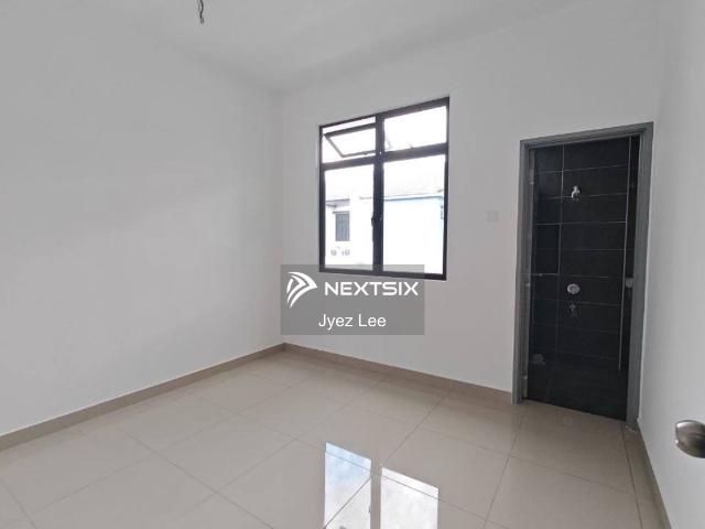 Residential House for sale in Bandar Johor Bahru, Johor
