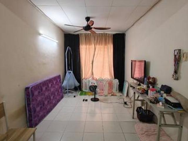 Flat for sale in Bandar Baru Permas Jaya, Kampung Senibong