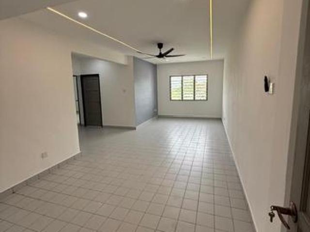 Flat for sale in Bandar Johor Bahru, Johor