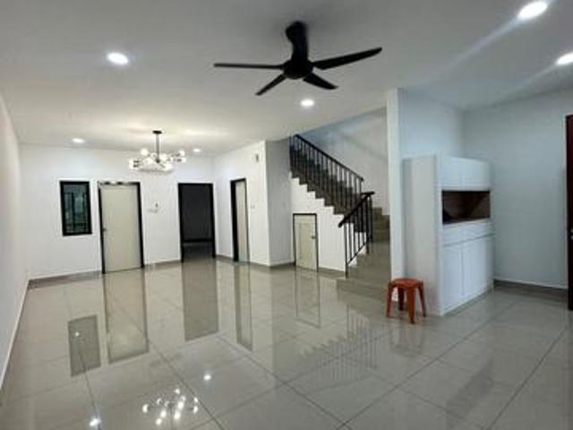 Terraced House for rent in Bandar Baru Permas Jaya, Kampung Senibong