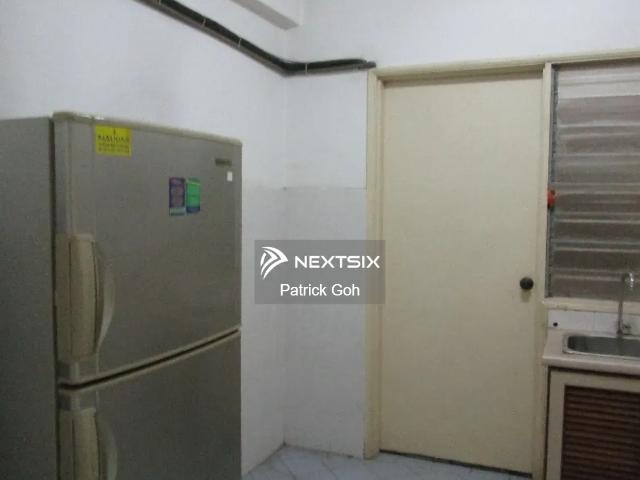 Apartment for rent in Bandar Baru Permas Jaya, Kampung Senibong