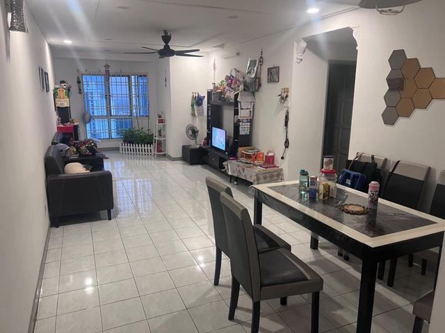 Apartment for rent in Bandar Baru Permas Jaya, Kampung Senibong