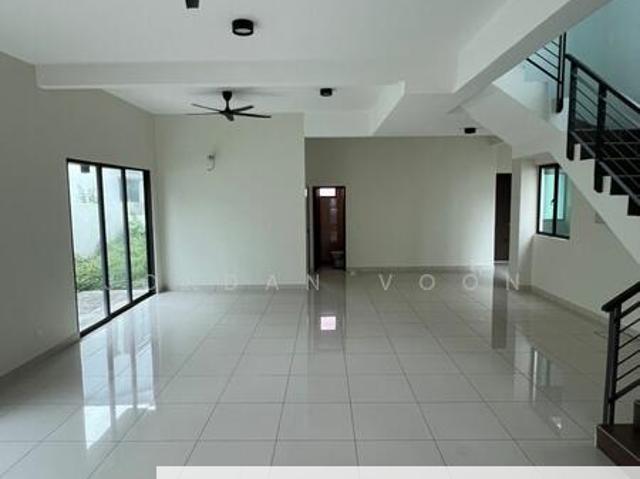 House for sale in Mukim 16, Tena