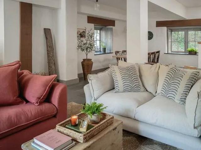 Apartment for rent in Perranarworthal, Cornwall