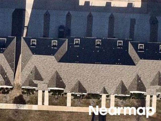 House for sale in Farmers Branch, Texas