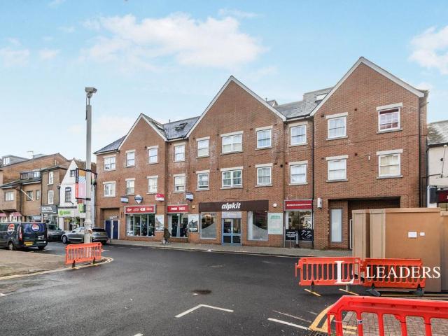 Apartment for rent in Norbiton, Greater London