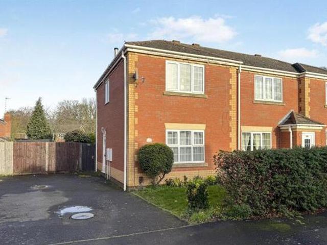 House for sale in Elmfield, Leicestershire