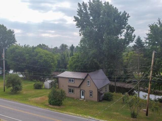 House for sale in Village of Champlain, Champlain