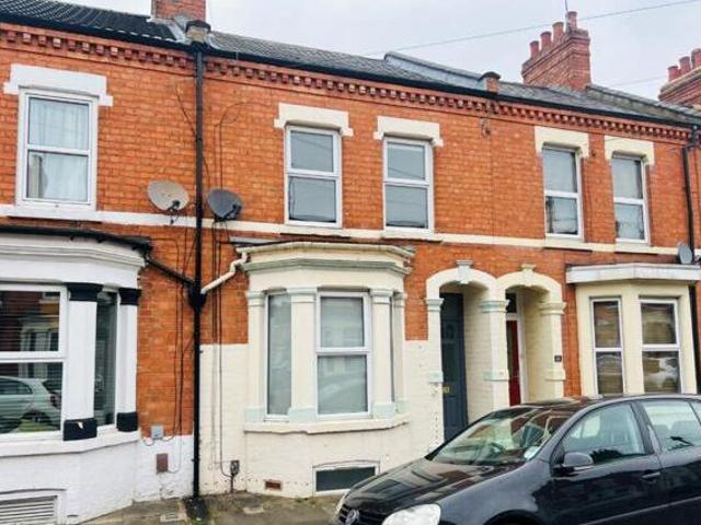 House for sale in Northampton, Northamptonshire
