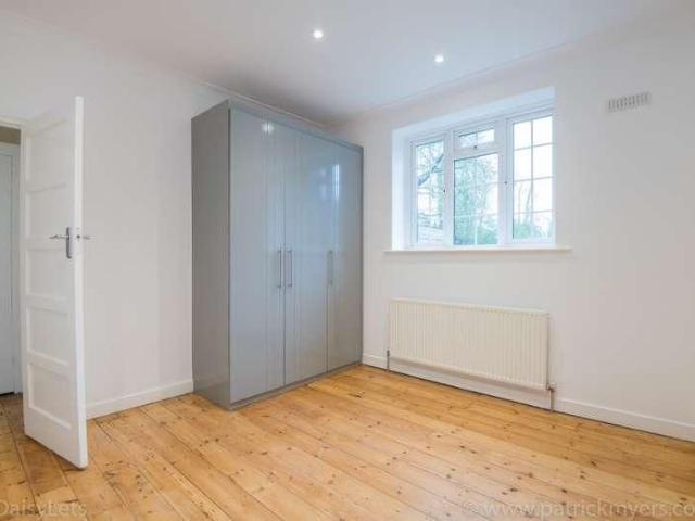 Apartment for rent in London Borough of Lewisham, Forest Hill