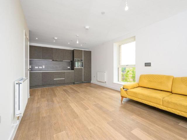 Apartment for rent in West Hendon, The Hyde