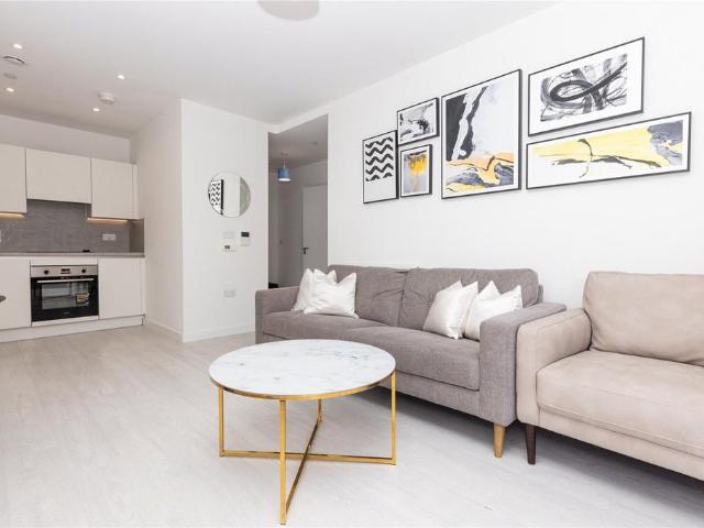 Apartment for rent in West Hendon, Greater London