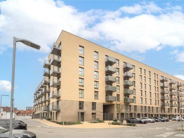 Apartment for rent in West Hendon, Greater London