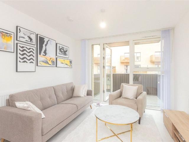 Apartment for rent in West Hendon, Greater London
